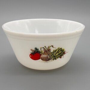 Vintage Federal Glass Vegetable Harvest 2 Quart Garden Vegetable Milk Glass Bowl
